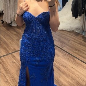 Elegant Blue Lace Dress
